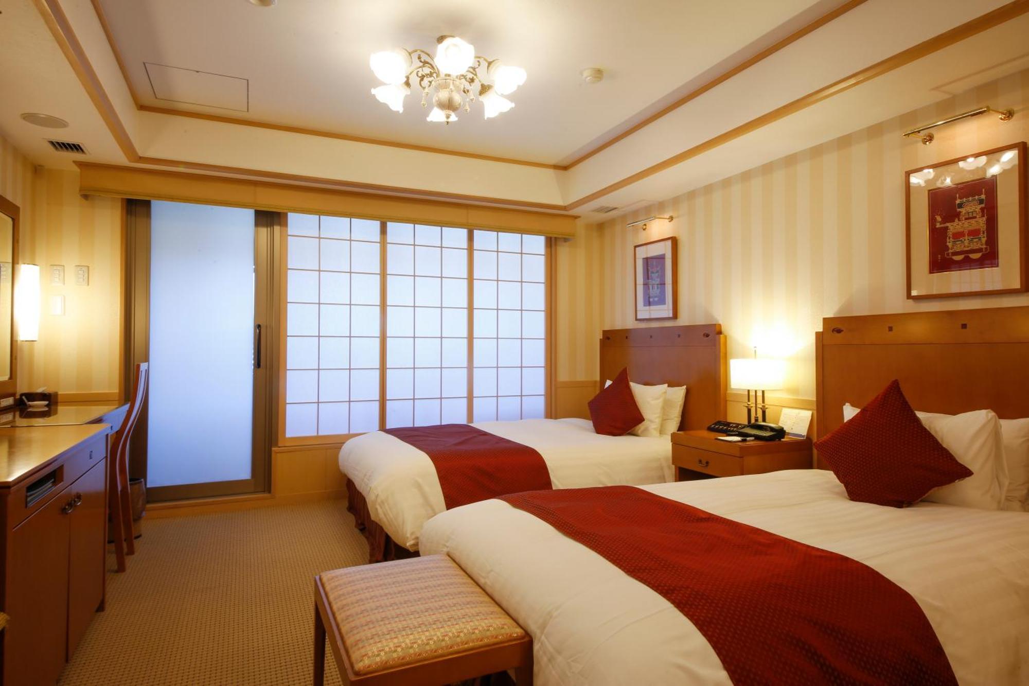 Hida Takayama Onsen Takayama Green Hotel - Keio Group Hotels - Takayama (Gifu) Exterior foto A room at the hotel